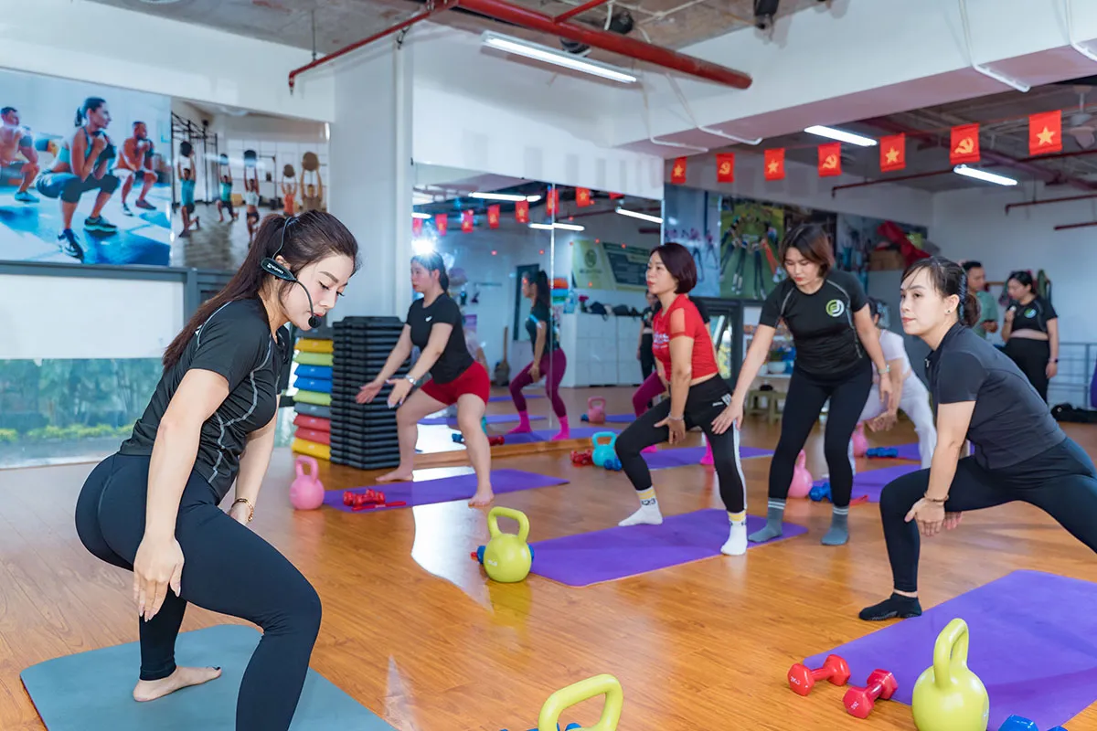 Fithub đồng hành cùng bạn với lộ trình tập giảm cân khoa học.